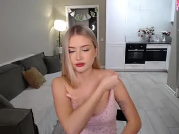 Kira^^ no max nude today ! my friend: Loxy_ Chaturbate Model - Cam Recordings