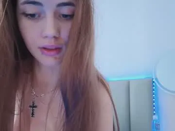 Vikky Chaturbate Model - Cam Recordings